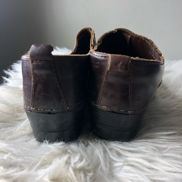 Sanita brown oiled leather slip on nursing professional walking comfort clogs - Picture 3 of 9